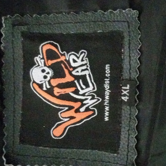 🛍️Men's Genuine Leather Vest - Picture 3 of 4